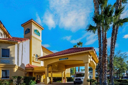 La Quinta Inn & Suites by Wyndham Tucson Airport image 28